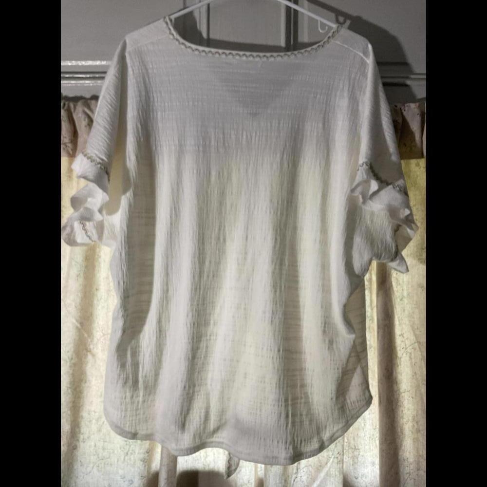 Max Studio Textured Tie Front Embroidered Blouse Size 1X - Picture 7 of 7